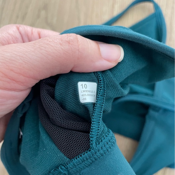 Like New - Lululemon Flow Y Bra *Nulu A-C Cups SOLD OUT COLOR - Picture 7 of 7